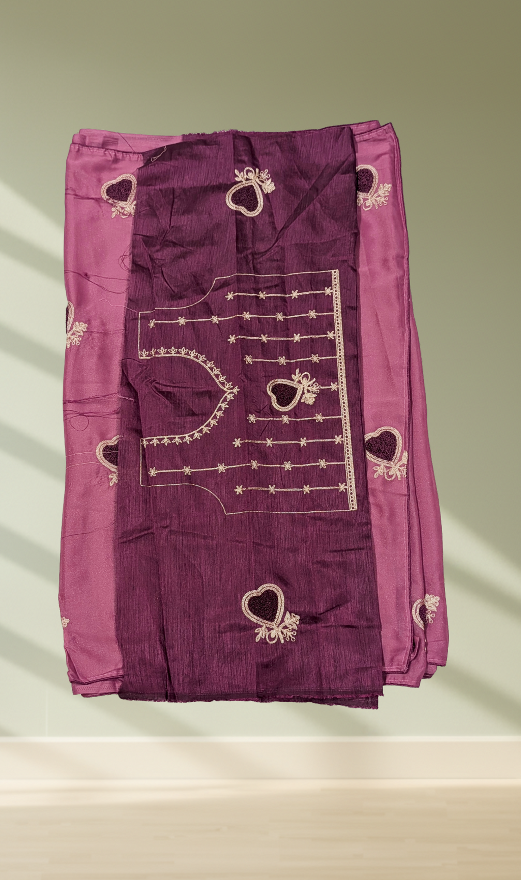 Mauve Pink Heart Embroidered Georgette Saree