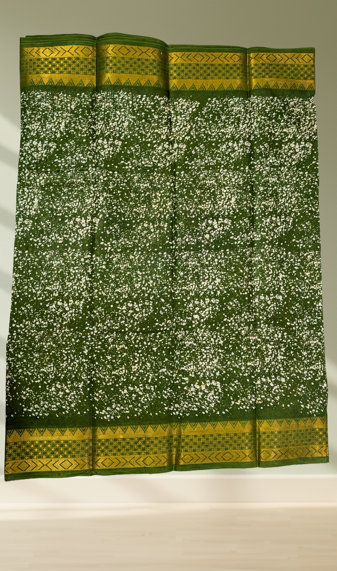 Green Sungudi Cotton Saree with Blouse